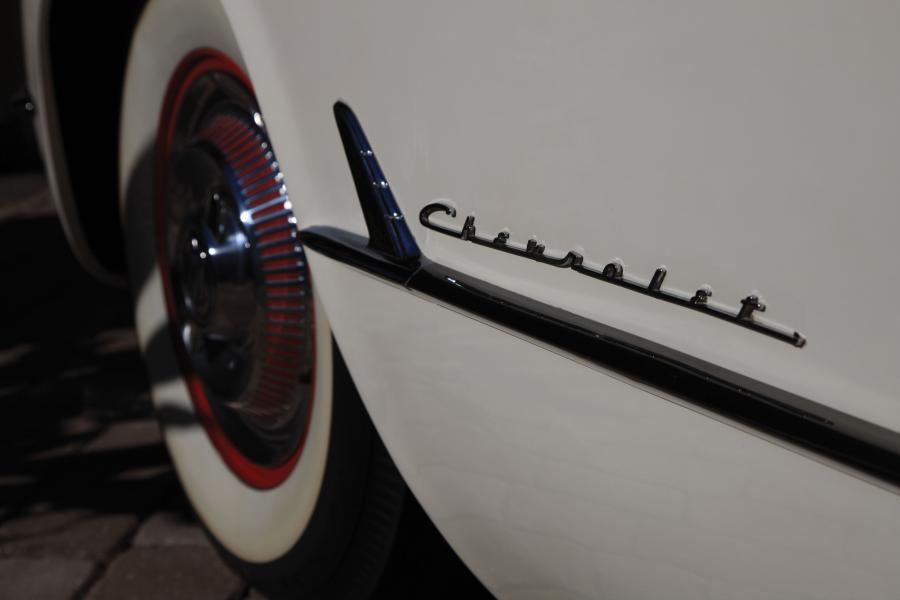 Детали экстерьера Chevrolet Corvette (2934) 1953 года  (фото 76 из 91)